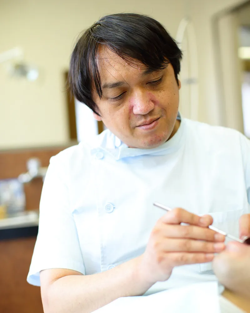 太田市「たちかわ歯科医院」の 院長紹介